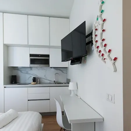 Youhosty - Sciesa 1 Apartment Milan